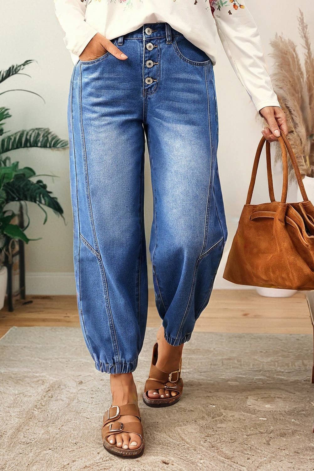 Tapered Loose Fit Jeans