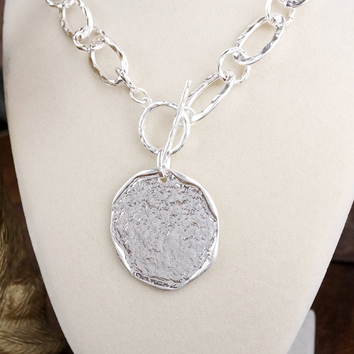 The Harmony Toggle Necklace