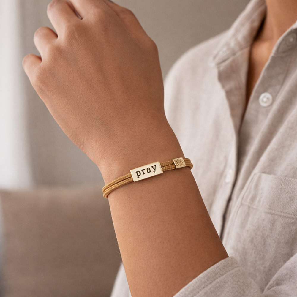 Sentiment Cord Bracelet-Pray, Philippians 4:6