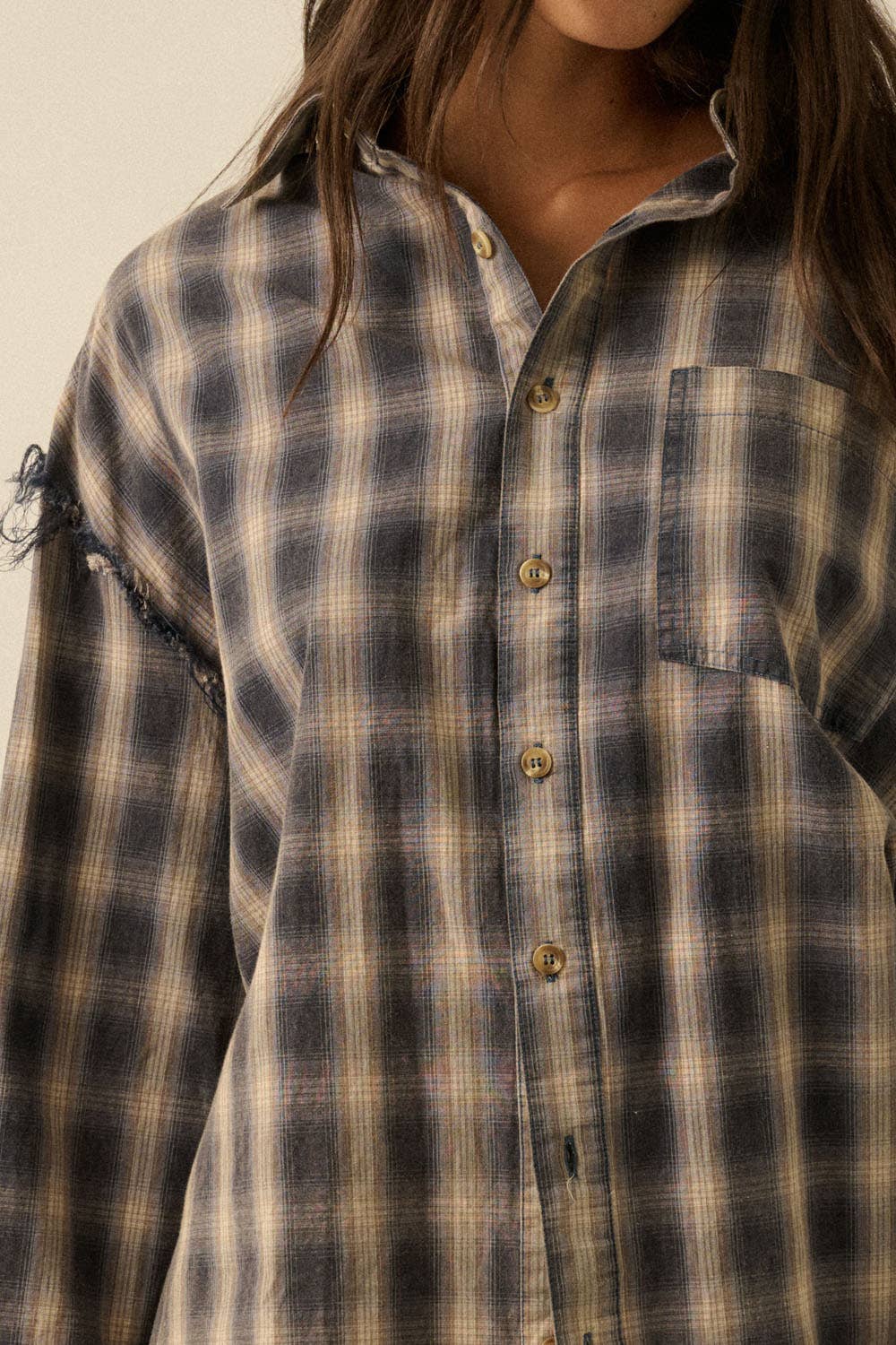 Plaid Flannel Raw-Edge Oversize Shirt