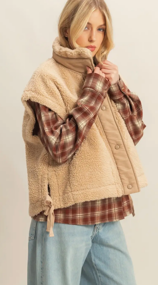 Cozy Sherpa Vest Jacket With Tie-up Side Details